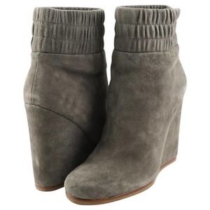DOLCE VITA 8.5 Tilden suede wedge bootie